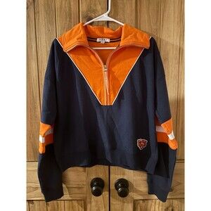 Women's WEAR by Erin Andrews, Chicago Bears Pullover Sweatshirt, Medium